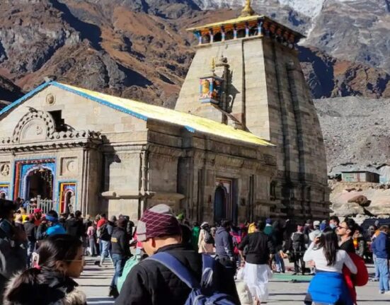 Chardham Yatra 2023 Kedarnath Yamunotri walking route Health camps will held on every one km, Char dham yatra, char dham yatra 2023, chardham yatra 2023 registration, chardham yatra registration, चारधाम यात्रा 2023, चारधाम यात्रा, health camp, Dehradun News in Hindi, Latest Dehradun News in Hindi, Dehradun Hindi Samachar