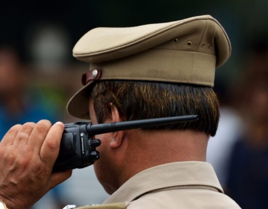 Uttarakhand Roorkee girls beat young man with sticks haridwar, Haridwar News, Uttarakhand, Roorkee News, girls beat young man, girls beat fiercely with sticks, uttarakhand news, uttarakhand hindi news, Roorkee Latest News, Roorkee news in hindi, news in hindi, daily roorkee news, latest roorkee news, रुड़की न्यूज़, breaking roorkee news, roorkee news headlines, roorkee news headlines in hindi, online hindi news, hindi newspaper, live hindi news, hindi news, उत्तराखंड रुड़की लड़कियों ने युवक को डंडों से पीटा हरिद्वार, हरिद्वार समाचार, उत्तराखंड, रुड़की समाचार, लड़कियों ने युवक को पीटा, लड़कियों ने डंडों से की जमकर पिटाई, उत्तराखंड समाचार, उत्तराखंड हिंदी समाचार, रुड़की नवीनतम समाचार, रुड़की समाचार हिंदी में, समाचार हिंदी में, दैनिक रुड़की समाचार, नवीनतम रुड़की समाचार, रुड़की समाचार, ब्रेकिंग रुड़की समाचार, रुड़की समाचार सुर्खियाँ, हिंदी में रुड़की समाचार सुर्खियाँ, ऑनलाइन हिंदी समाचार, हिंदी समाचार पत्र, लाइव हिंदी समाचार, हिंदी समाचार