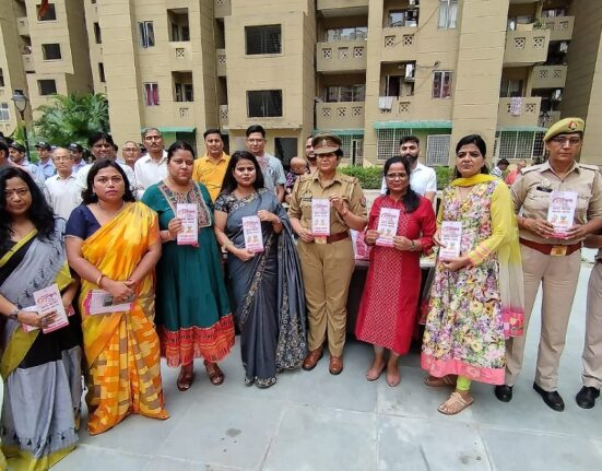 Greater Noida West Matrishakti Ko Sambal program organized at Eros Sampoornam Society by Sampoornam Apartment Owners Assocation, greater noida west News, greater noida west Latest News, greater noida west Latest News in Hindi, greater noida News